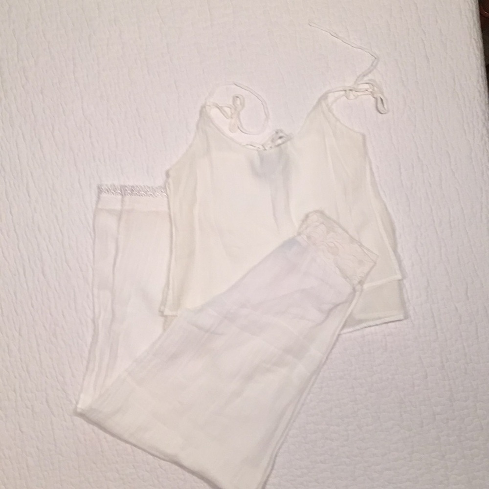 Vintage White Cotton Set